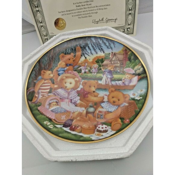 Collector's Plate - TEDDY BEAR PICNIC by CAROL LAWSON - Franklin Mint - Picture 3 of 8